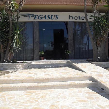 Pegasus Hotel Roda  Ngoại thất bức ảnh